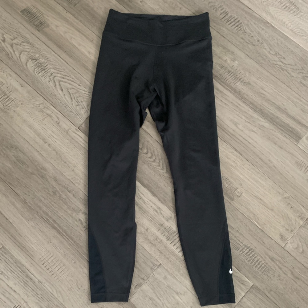 Nike Leggings, Size small. Very gently worn, in great condition!